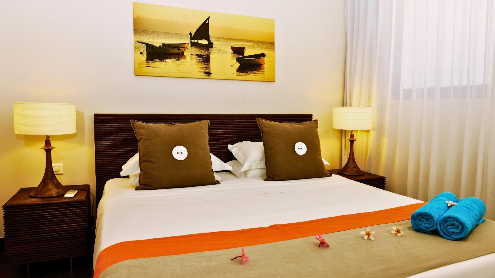 Esplanade By Horizon Holidays Tamarin Exterior foto